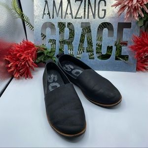 Sorel Sz 9 Ella Slip On Leather Black Flats